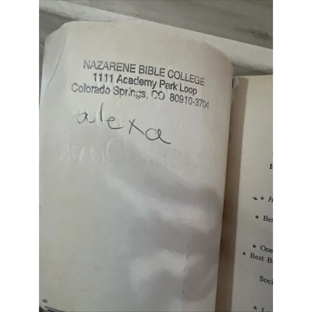 The True Confessions of Charlotte Doyle Avi‎ 1992 Avon Flare Paperback Book